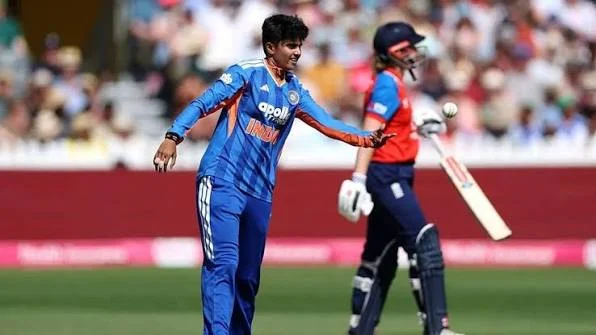 Shree Charani Becomes World No. 1 T20I Bowler